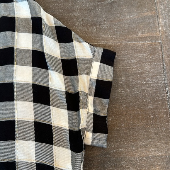 NWT Plaid Button Down Short Sleeve Shirt Gingham Black White Gold Accent XS - Picture 5 of 10
